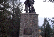 donner-party-statue